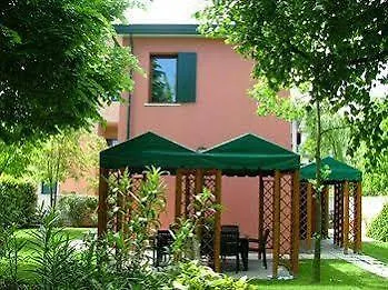 B&B Al Giardino Alojamento de Acomodação e Pequeno-almoço